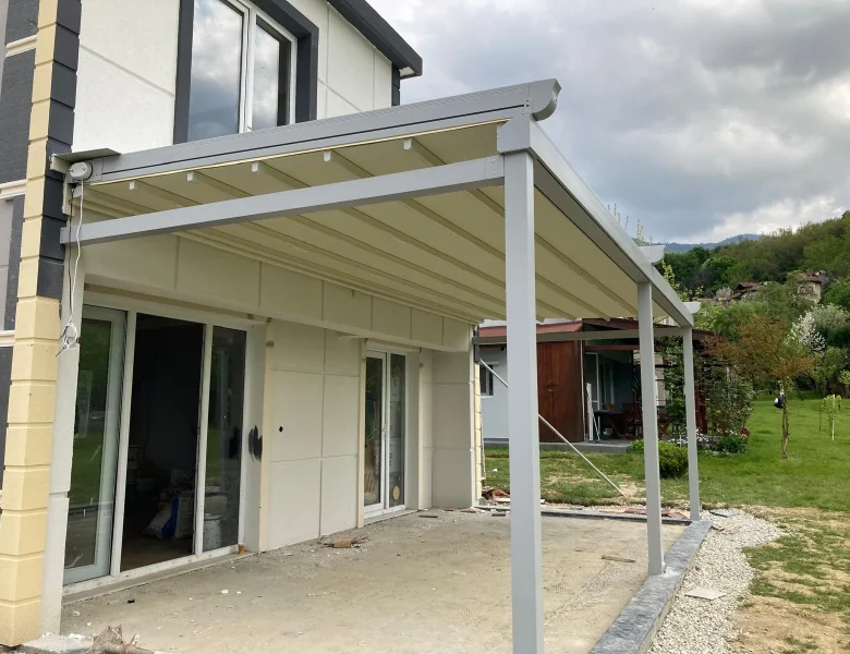 Bahçe katında pergola uygulaması